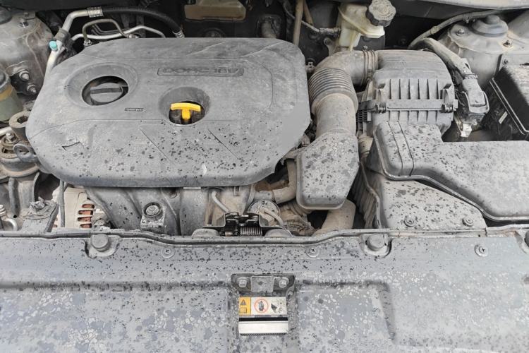 Used Hyundai ix35 2015 2.0L Automatic 2WD Smart Type China IV Engine Bay
