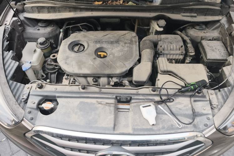Used Hyundai ix35 2015 2.0L Automatic 2WD Comfort Edition China IV Standard Engine Bay