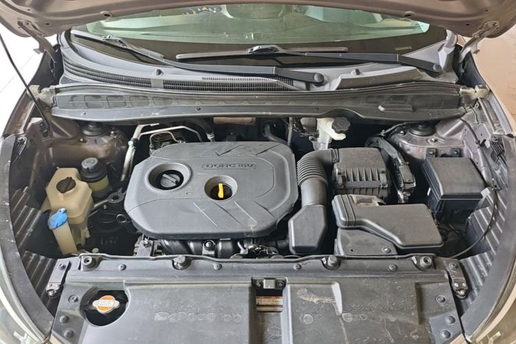 Used Hyundai ix35 2015 2.0L Automatic 2WD Comfort Edition China IV Standard Engine Bay