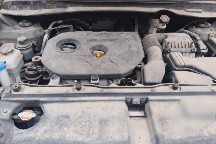 Used Hyundai ix35 2015 2.0L Automatic 2WD Smart Type China IV Engine Bay