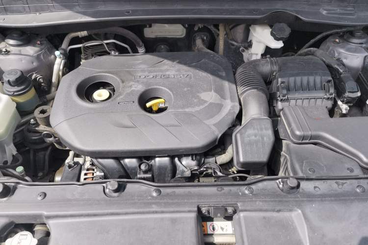 Used Hyundai ix35 2015 2.0L Automatic 2WD Smart Type China IV Engine Bay