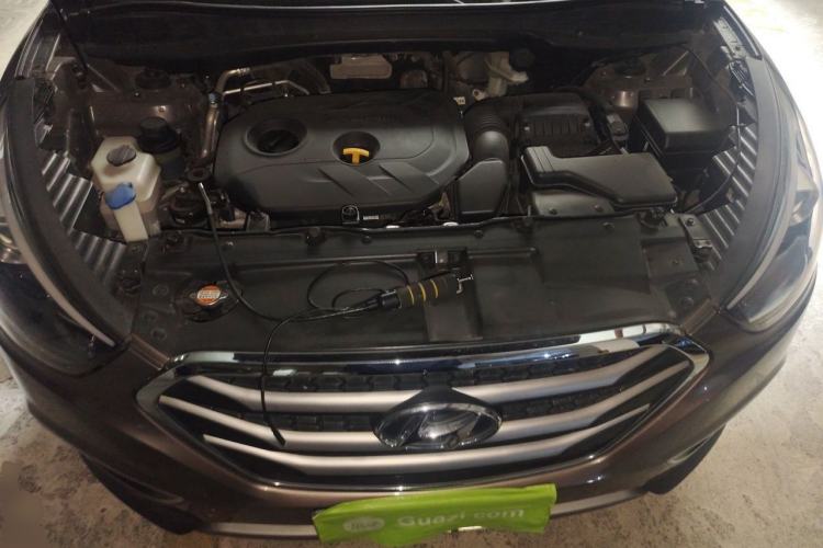 Used Hyundai ix35 2015 2.0L Automatic 2WD Smart Type China IV Engine Bay