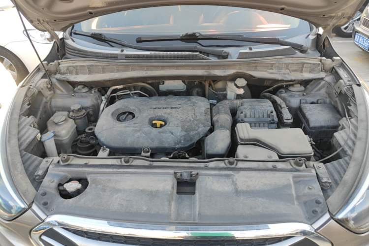Used Hyundai ix35 2015 2.0L Automatic 2WD Comfort Edition China V Standard Engine Bay