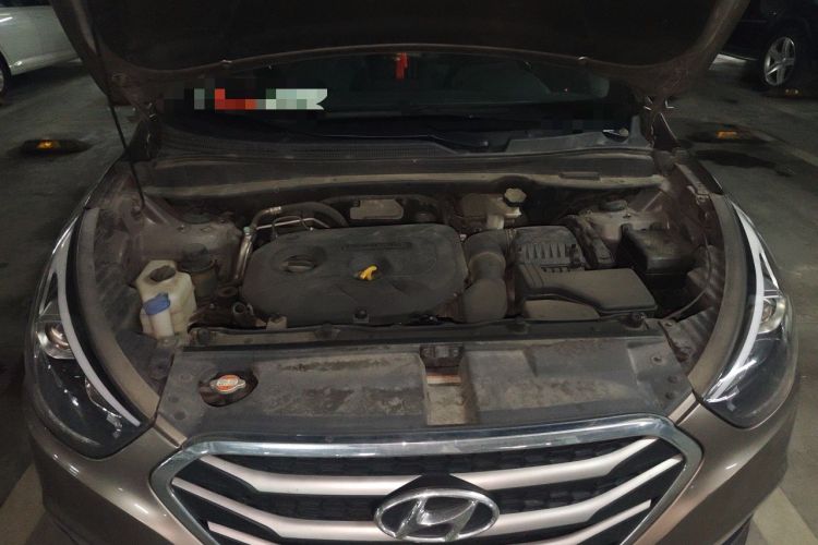 Used Hyundai ix35 2015 2.0L Automatic 2WD Smart Type China IV Engine Bay
