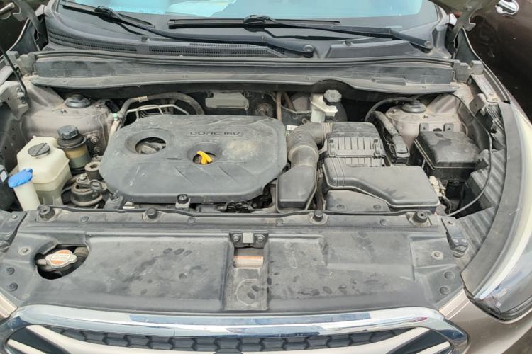Used Hyundai ix35 2015 2.0L Automatic 2WD Comfort Edition China V Standard Engine Bay