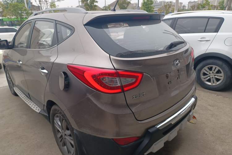 Used Hyundai ix35 2015 2.0L Automatic 2WD Smart Type China IV Exterior 2