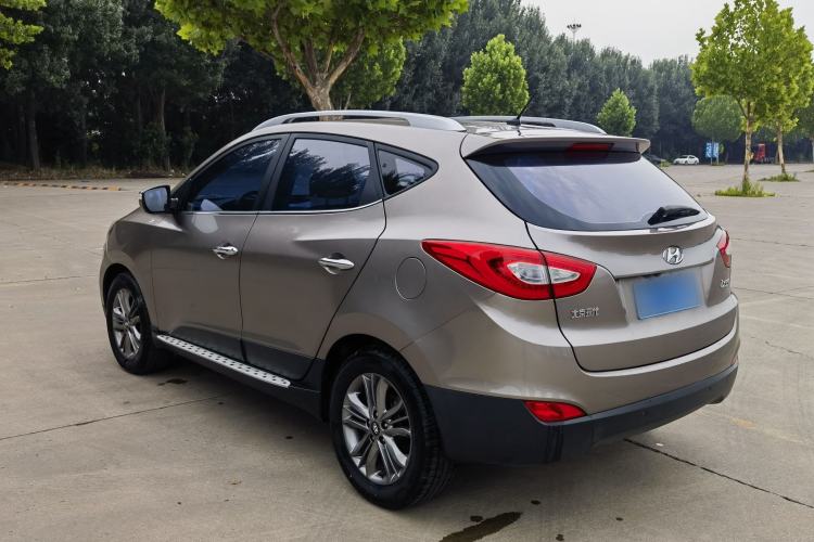 Used Hyundai ix35 2015 2.0L Automatic 2WD Smart Type China IV Exterior 2