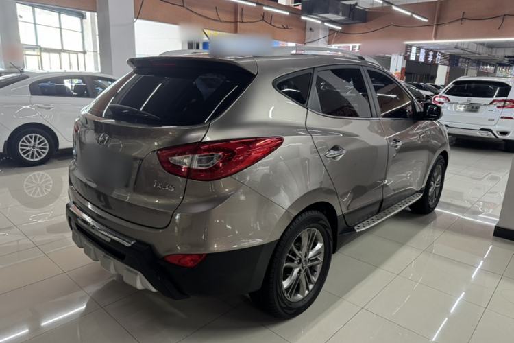 Used Hyundai ix35 2015 2.0L Automatic 2WD Smart Version China V Standard Exterior 3