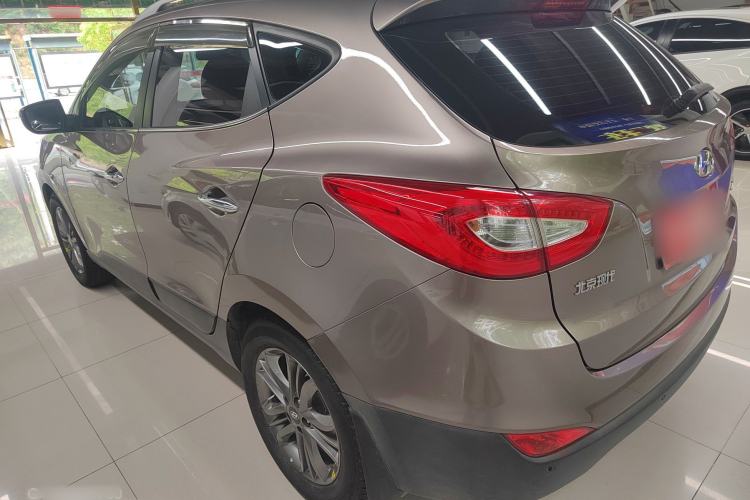 Used Hyundai ix35 2015 2.0L Automatic 2WD Smart Type China IV Exterior 4