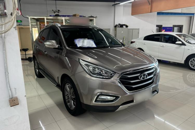 Used Hyundai ix35 2015 2.0L Automatic 2WD Smart Version China V Standard Exterior 5
