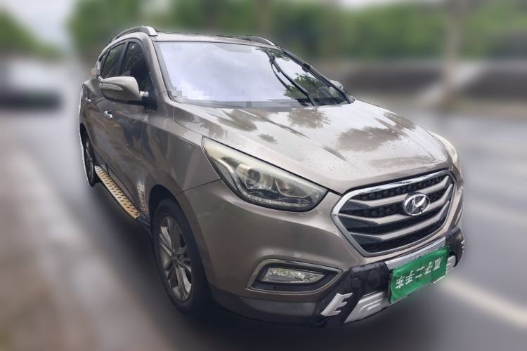 Used Hyundai ix35 2015 2.0L Automatic 2WD Smart Type China IV Front Right 45 Deg