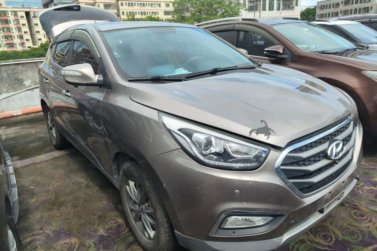 Used Hyundai ix35 2015 2.0L Automatic 2WD Comfort Edition China V Standard Front Right 45 Deg