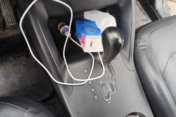 Used Hyundai ix35 2015 2.0L Automatic 2WD Smart Type China IV Gear Lever
