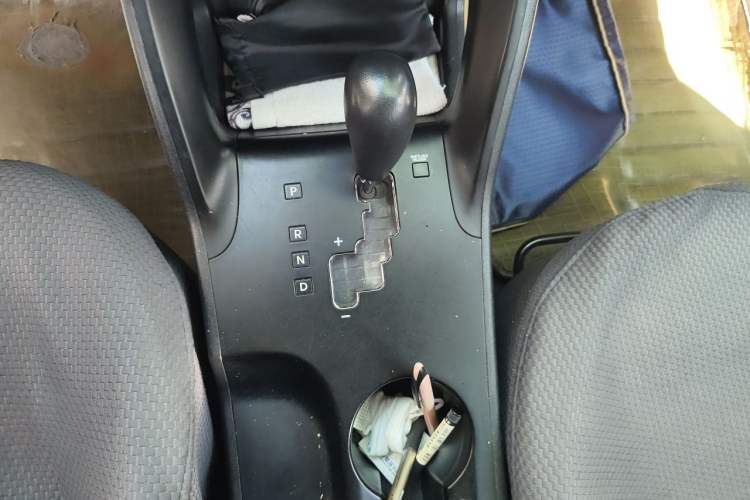 Used Hyundai ix35 2015 2.0L Automatic 2WD Comfort Edition China IV Standard Gear Lever