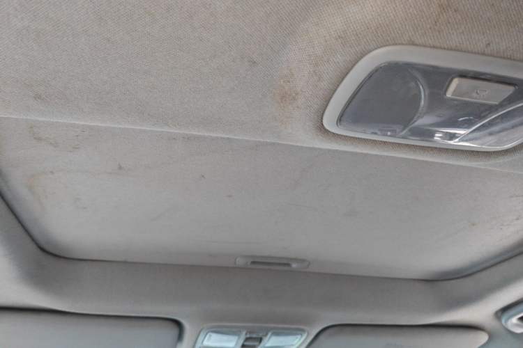 Used Hyundai ix35 2015 2.0L Automatic 2WD Smart Type China IV Headliner