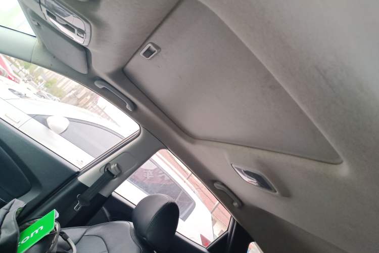 Used Hyundai ix35 2015 2.0L Automatic 2WD Smart Type China IV Headliner