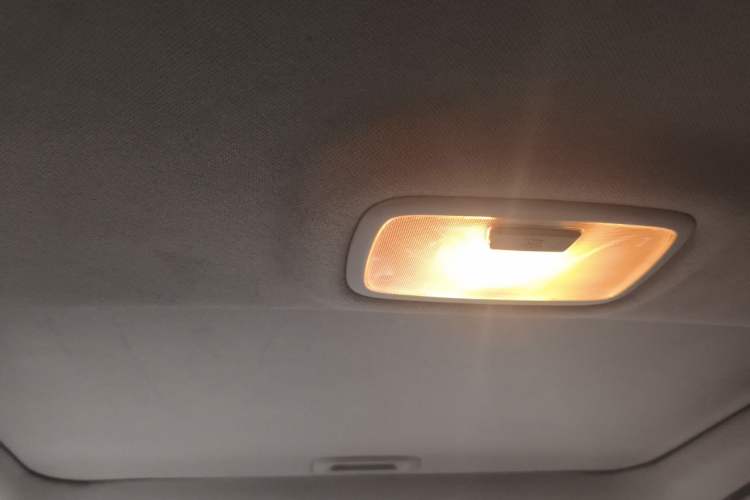 Used Hyundai ix35 2015 2.0L Automatic 2WD Smart Type China IV Headliner