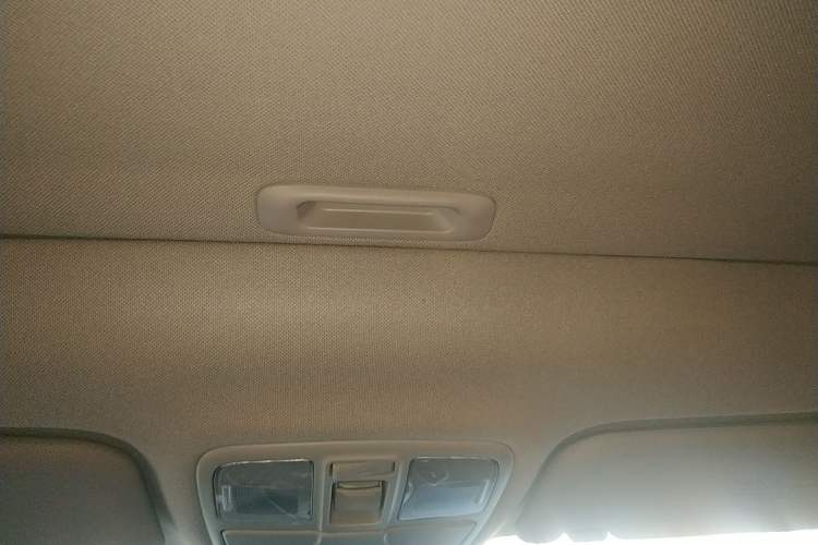 Used Hyundai ix35 2015 2.0L Automatic 2WD Smart Version China V Standard Headliner