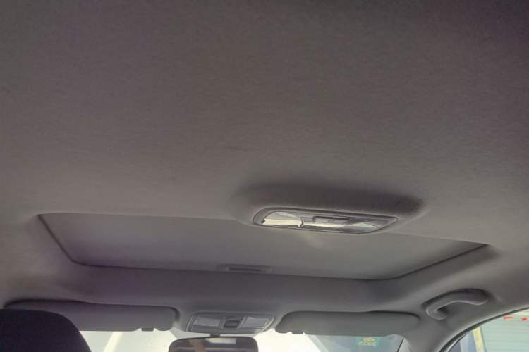 Used Hyundai ix35 2015 2.0L Automatic 2WD Smart Version China V Standard Headliner