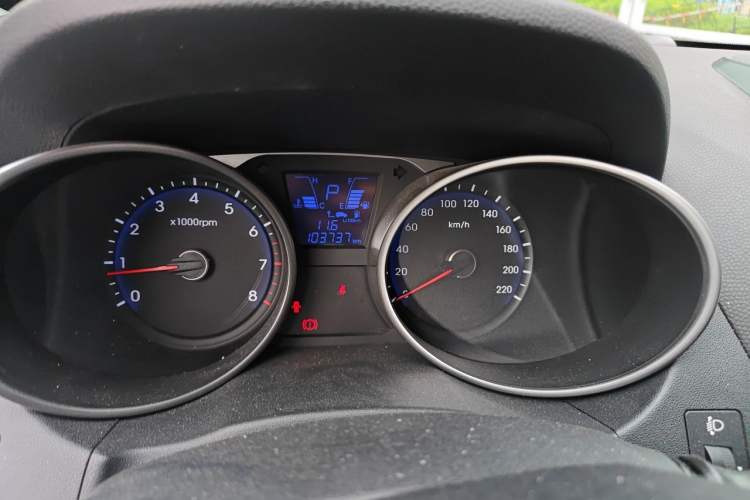 Used Hyundai ix35 2015 2.0L Automatic 2WD Smart Type China IV Instrument Cluster