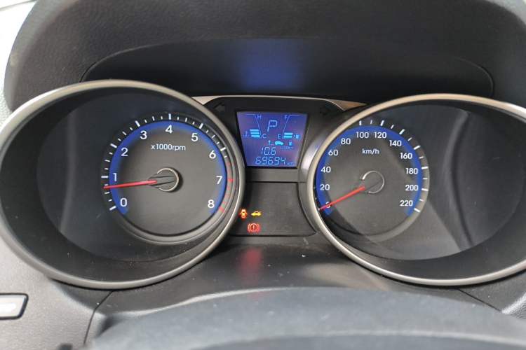 Used Hyundai ix35 2015 2.0L Automatic 2WD Smart Type China IV Instrument Cluster