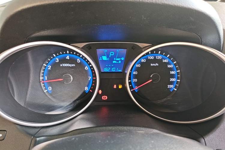 Used Hyundai ix35 2015 2.0L Automatic 2WD Comfort Edition China IV Standard Instrument Cluster