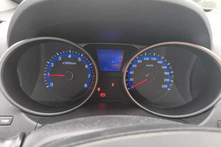 Used Hyundai ix35 2015 2.0L Automatic 2WD Smart Type China IV Instrument Cluster