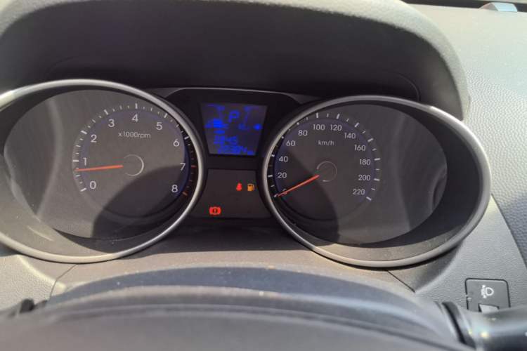 Used Hyundai ix35 2015 2.0L Automatic 2WD Smart Version China V Standard Instrument Cluster