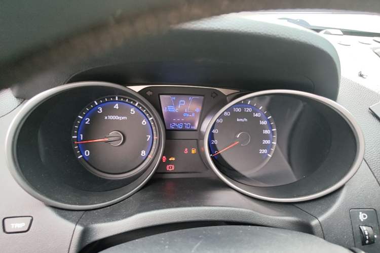 Used Hyundai ix35 2015 2.0L Automatic 2WD Comfort Edition China V Standard Instrument Cluster