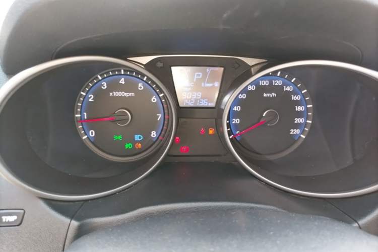 Used Hyundai ix35 2015 2.0L Automatic 2WD Comfort Edition China IV Standard Instrument Cluster