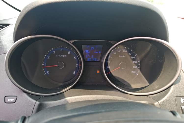 Used Hyundai ix35 2015 2.0L Automatic 2WD Comfort Edition China IV Standard Instrument Cluster