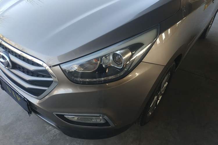 Used Hyundai ix35 2015 2.0L Automatic 2WD Smart Version China V Standard Left Front Headlight