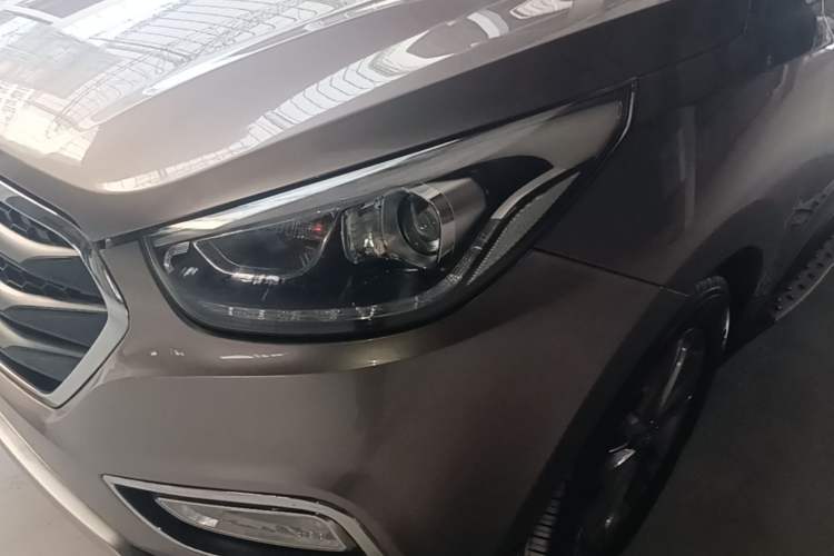 Used Hyundai ix35 2015 2.0L Automatic 2WD Smart Type China IV Left Front Headlight