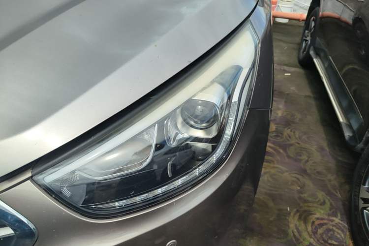 Used Hyundai ix35 2015 2.0L Automatic 2WD Comfort Edition China V Standard Left Front Headlight
