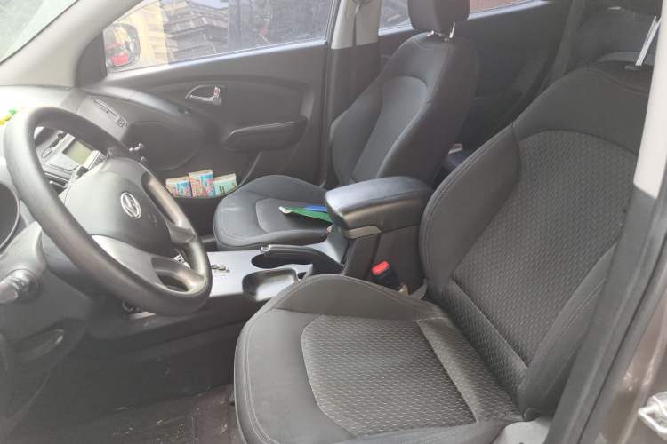 Used Hyundai ix35 2015 2.0L Automatic 2WD Comfort Edition China IV Standard Left Front Seat