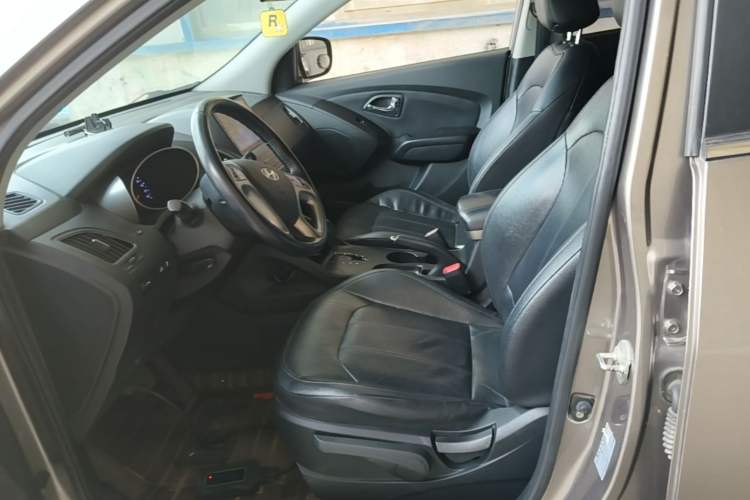 Used Hyundai ix35 2015 2.0L Automatic 2WD Smart Version China V Standard Left Front Seat