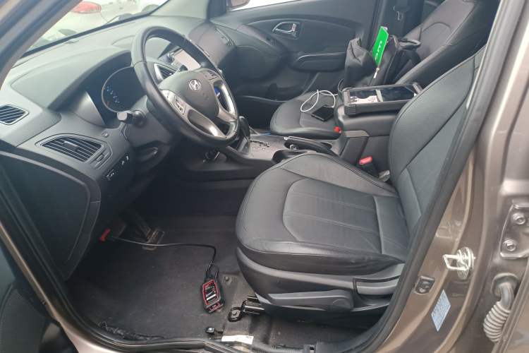 Used Hyundai ix35 2015 2.0L Automatic 2WD Smart Type China IV Left Front Seat