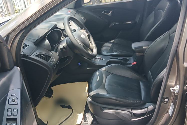 Used Hyundai ix35 2015 2.0L Automatic 2WD Smart Type China IV Left Front Seat