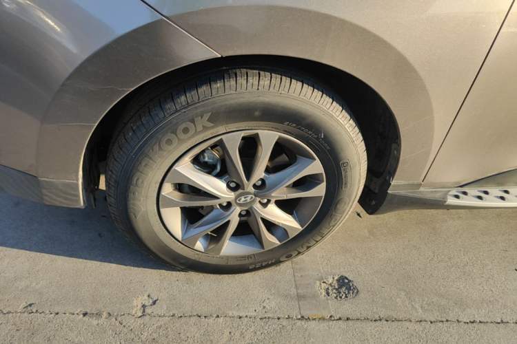 Used Hyundai ix35 2015 2.0L Automatic 2WD Comfort Edition China V Standard Left Front Wheel Hub
