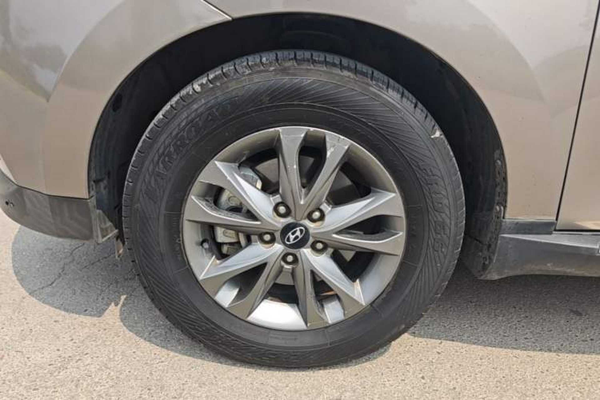 Used Hyundai ix35 2015 2.0L Automatic 2WD Comfort Edition China IV Standard Left Front Wheel Hub