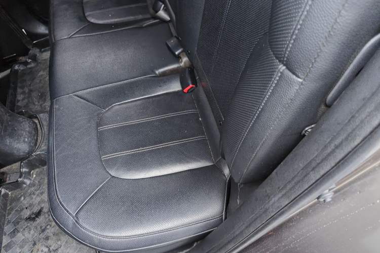 Used Hyundai ix35 2015 2.0L Automatic 2WD Smart Type China IV Left Rear Seat