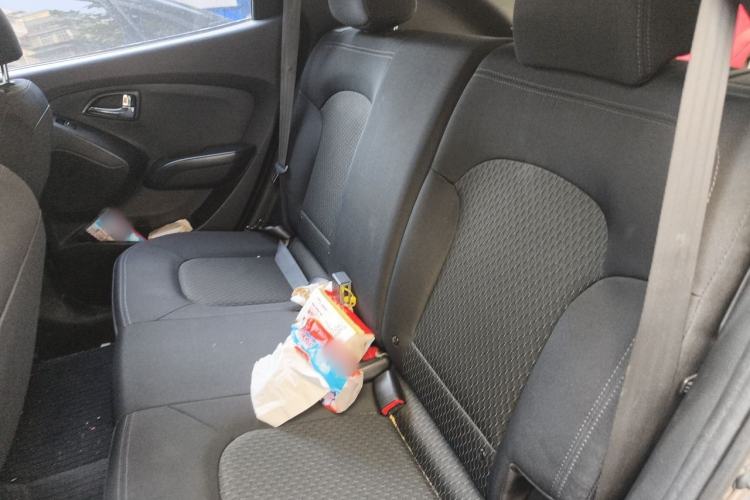 Used Hyundai ix35 2015 2.0L Automatic 2WD Comfort Edition China IV Standard Left Rear Seat