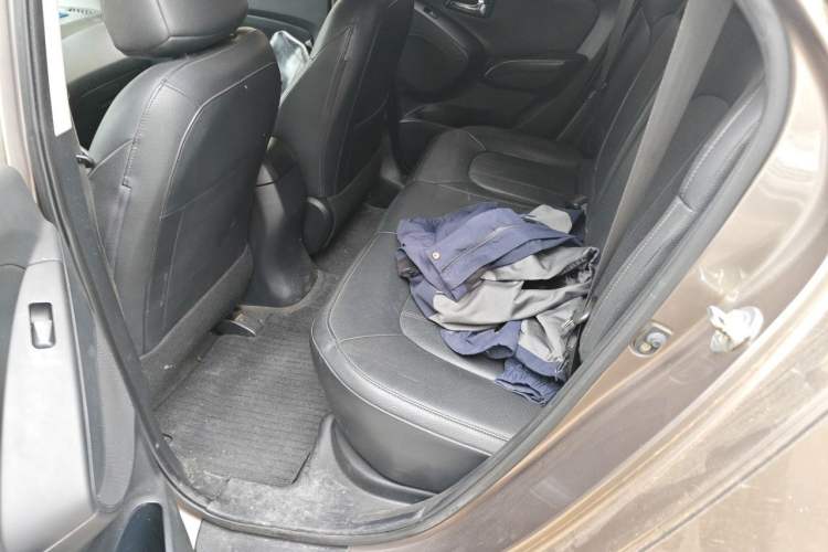 Used Hyundai ix35 2015 2.0L Automatic 2WD Smart Type China IV Left Rear Seat