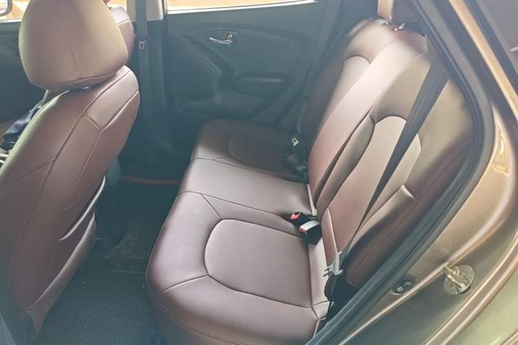 Used Hyundai ix35 2015 2.0L Automatic 2WD Comfort Edition China IV Standard Left Rear Seat