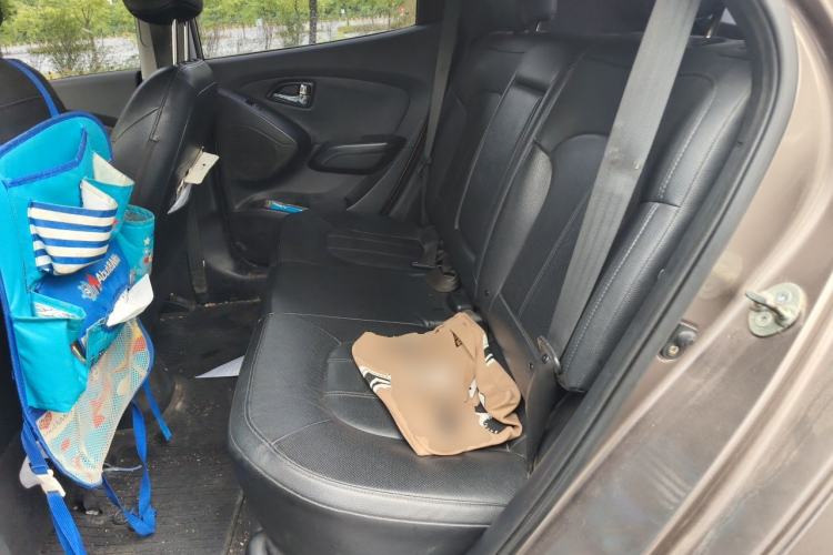 Used Hyundai ix35 2015 2.0L Automatic 2WD Smart Type China IV Left Rear Seat