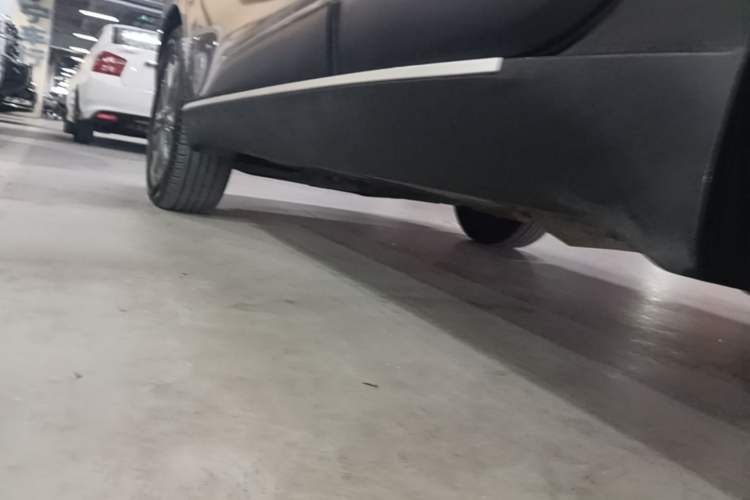 Used Hyundai ix35 2015 2.0L Automatic 2WD Smart Type China IV Left Side Sill