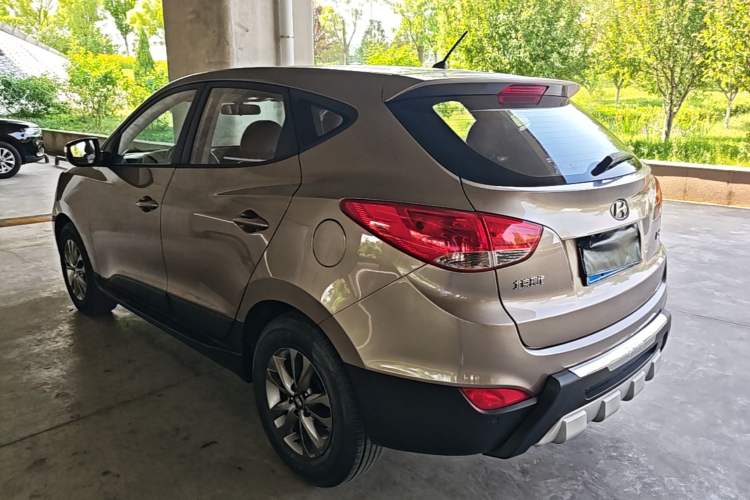 Used Hyundai ix35 2015 2.0L Automatic 2WD Comfort Edition China IV Standard Rear Left 45 Deg