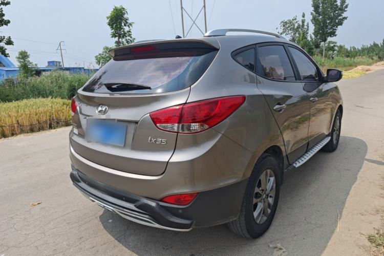 Used Hyundai ix35 2015 2.0L Automatic 2WD Comfort Edition China IV Standard Rear Right 45 Deg