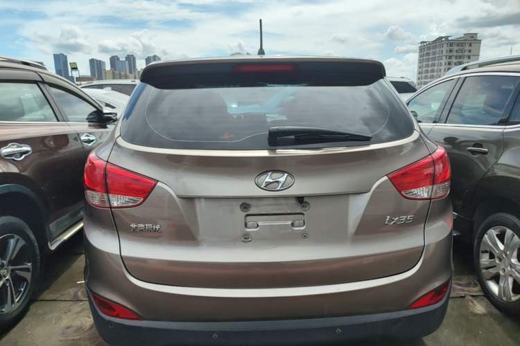 Used Hyundai ix35 2015 2.0L Automatic 2WD Comfort Edition China V Standard Rear