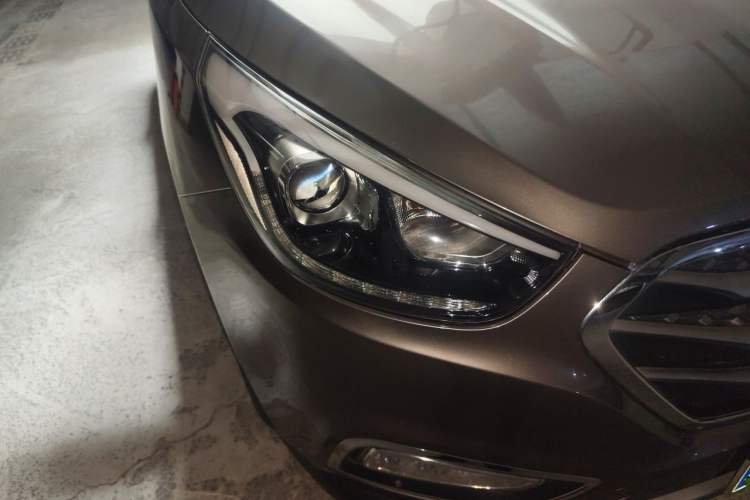 Used Hyundai ix35 2015 2.0L Automatic 2WD Smart Type China IV Right Front Headlight